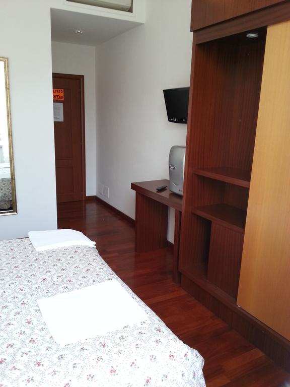 Mille Fiori Bed & Breakfast Rome Room photo