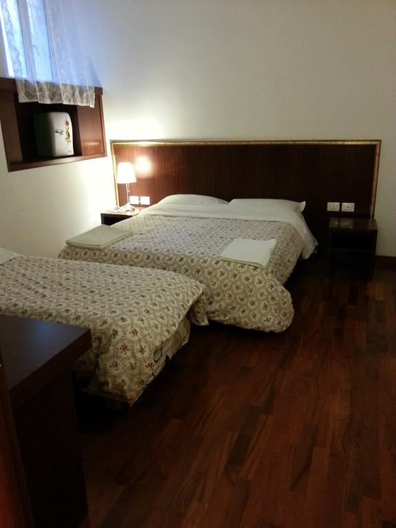 Mille Fiori Bed & Breakfast Rome Room photo